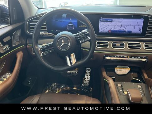 Used 2024 Mercedes-Benz GLS 450 4MATIC image 16