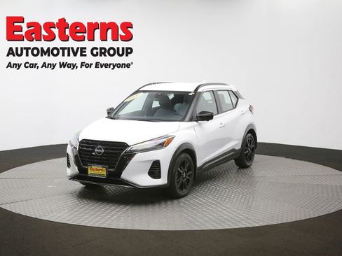 Used 2023 Nissan Kicks SR w/ SR Premium Package FWD image 56