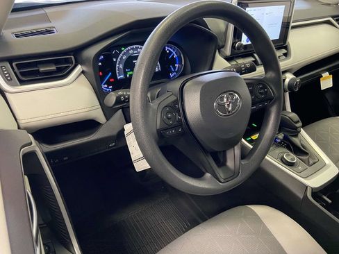 Used 2025 Toyota RAV4 XLE w/ Convenience Package image 14