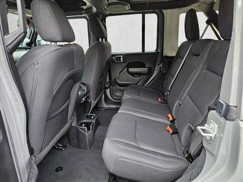 Used 2022 Jeep Wrangler Unlimited Sport AWD/4WD image 15