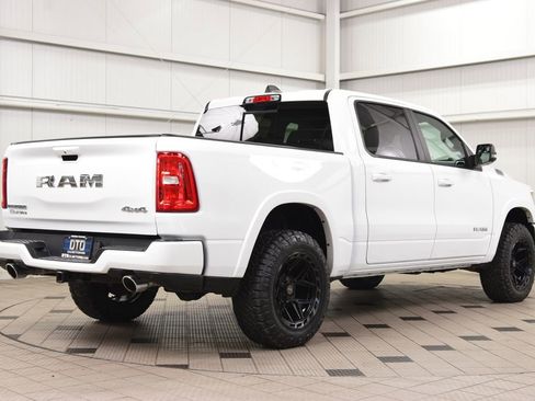 Used 2025 RAM 1500 Big Horn AWD/4WD image 7