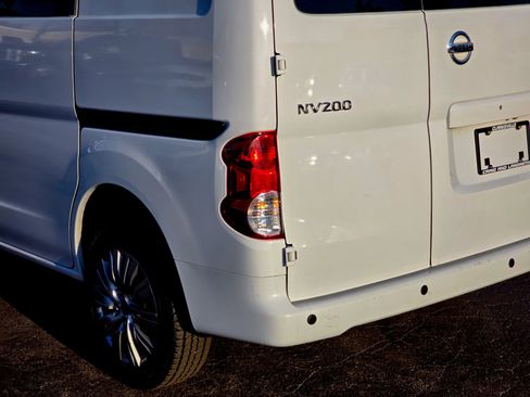 Used 2021 Nissan NV200 SV w/ Sliding Door Glass Package FWD image 26