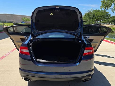 Used 2013 Jaguar XF RWD image 12