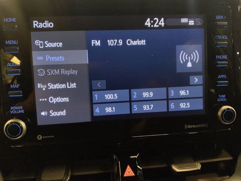 Used 2022 Toyota Corolla LE FWD image 25