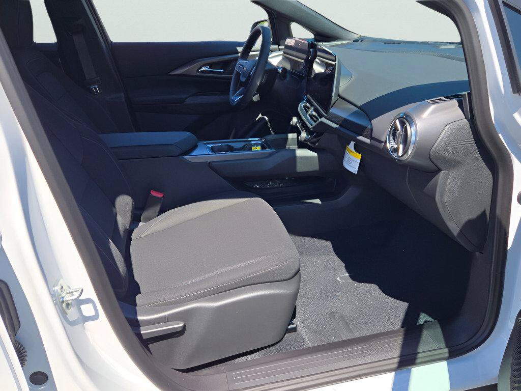New 2026 Chevrolet Equinox EV LT FWD image 13