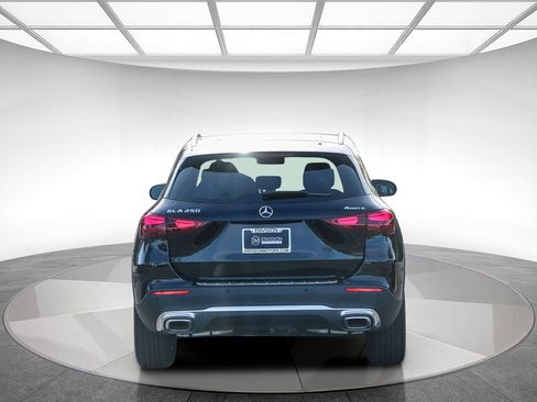 Certified 2025 Mercedes-Benz GLA 250 4MATIC image 3