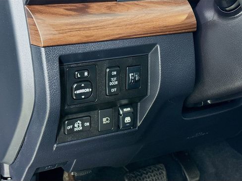 Certified 2018 Toyota Tundra Limited w/ Limited Premium Package image 12