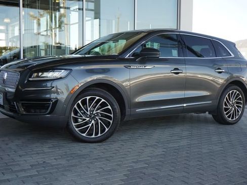 Used 2020 Lincoln Nautilus Reserve w/ Equipment Group 201A FWD image 4