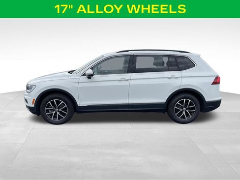 Used 2021 Volkswagen Tiguan SE w/ 3rd Row Seat Package AWD/4WD image 7