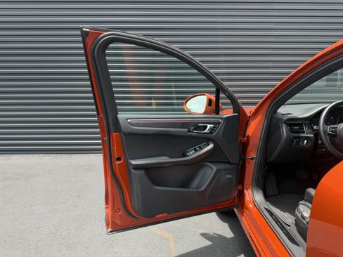 Certified 2023 Porsche Macan GTS AWD/4WD image 20