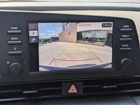 Used 2025 Hyundai Elantra Sport FWD image 14