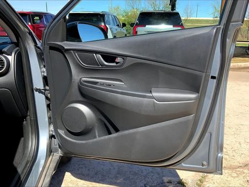 Used 2021 Hyundai Kona SEL image 23