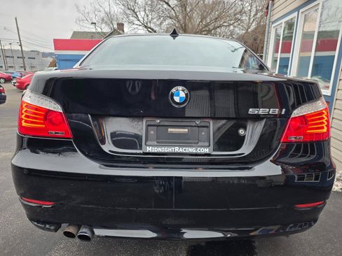 Used 2009 BMW 528i Sedan RWD image 9