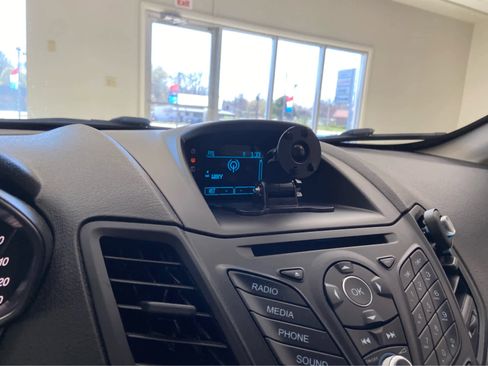 Used 2016 Ford Fiesta SE image 21