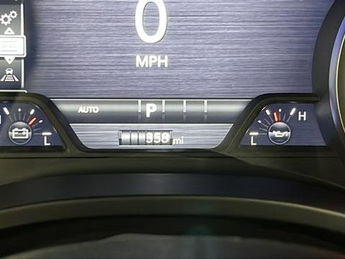 New 2026 RAM 1500 4x4 Crew Cab image 10