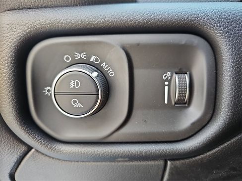 New 2024 RAM 2500 Big Horn w/ Heated Seats & Wheel Group image 25