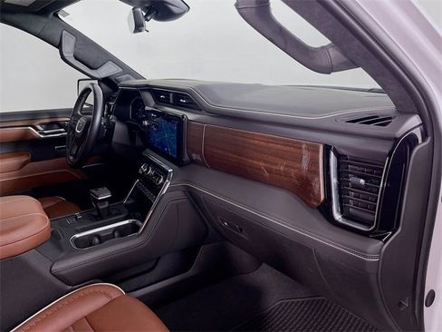 Used 2024 GMC Sierra 1500 Denali Ultimate image 32