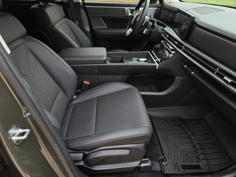 Used 2024 Hyundai Santa Fe SEL FWD image 29