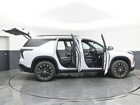 New 2026 Chevrolet Traverse LT image 68