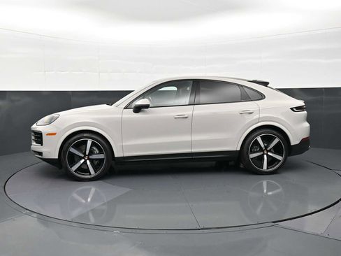 Certified 2026 Porsche Cayenne Coupe AWD/4WD image 2