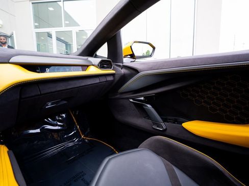 Used 2024 Lamborghini Revuelto AWD/4WD image 49