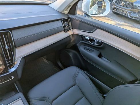 New 2026 Volvo XC90 B5 Core AWD/4WD image 17