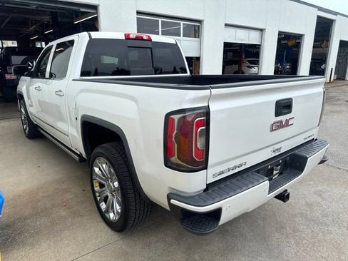 Used 2018 GMC Sierra 1500 Denali w/ Denali Ultimate Package AWD/4WD image 3
