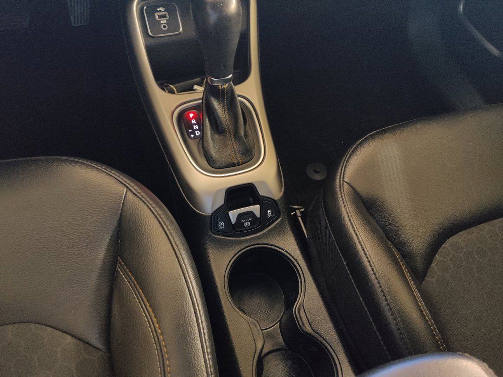 Used 2018 Jeep Compass Latitude w/ Popular Equipment Group FWD image 26