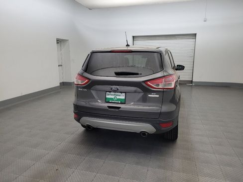 Used 2016 Ford Escape SE FWD image 7