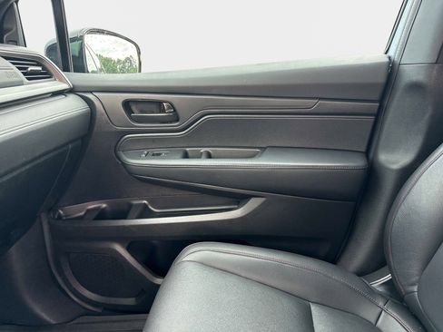 Used 2025 Honda Odyssey Sport-L image 19