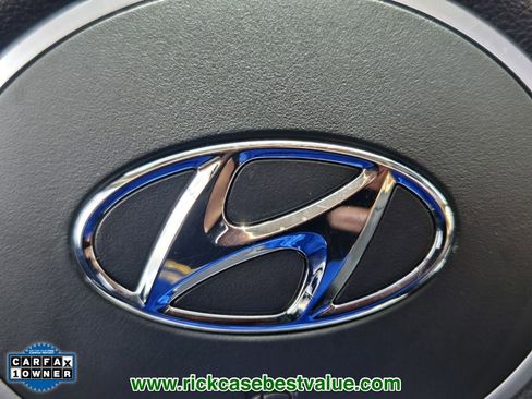 Used 2024 Hyundai Tucson Limited image 32