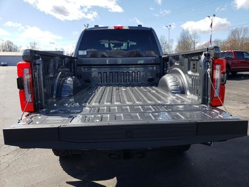New 2026 Ford F350 Platinum w/ Tremor Off-Road Package AWD/4WD image 5