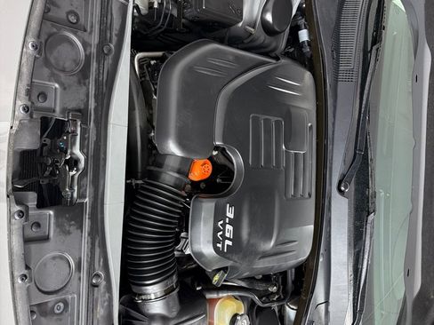 Used 2019 Chrysler 300 Limited RWD image 26