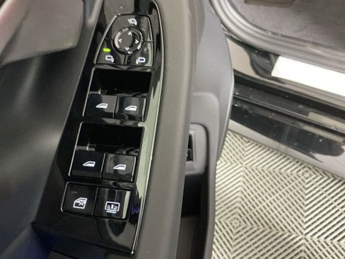 New 2026 BMW M5 w/ Executive Package image 19