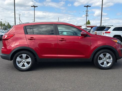 Used 2012 Kia Sportage LX w/ Navigation Pkg FWD image 3