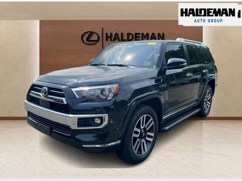 Used 2021 Toyota 4Runner Limited AWD/4WD image 2