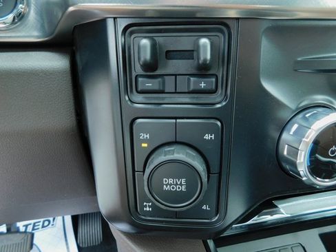 New 2025 Ford F250 King Ranch image 32