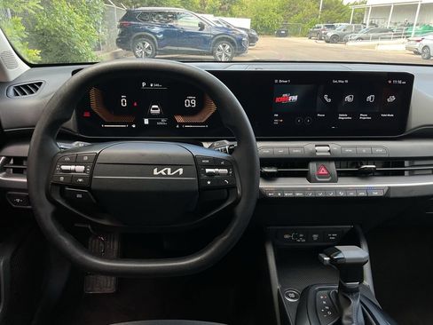 Used 2025 Kia K4 FWD image 12