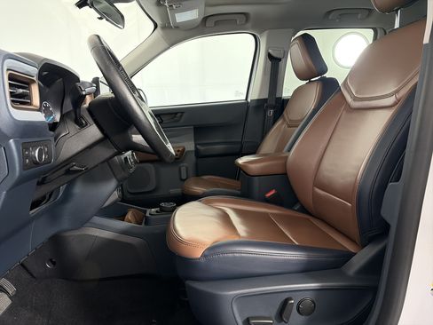 Used 2022 Ford Maverick Lariat w/ Lariat Luxury Package FWD image 6