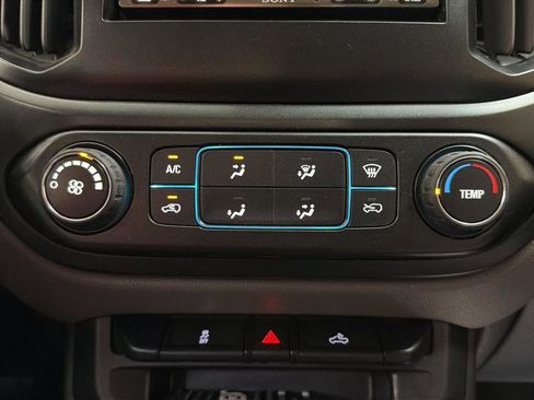 Used 2015 Chevrolet Colorado W/T image 25