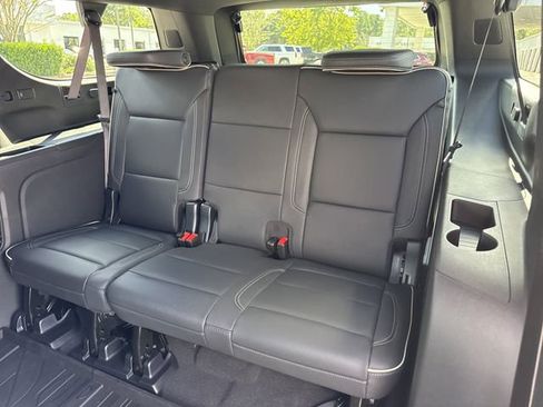 New 2026 Chevrolet Suburban Premier image 15