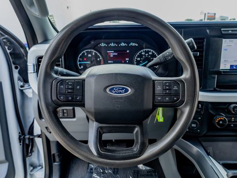 Used 2024 Ford F250 XLT w/ FX4 Off-Road Package AWD/4WD image 18