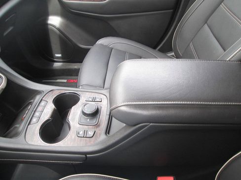 Used 2020 GMC Acadia Denali w/ LPO, Floor Liner Package image 26