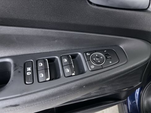 Used 2020 Hyundai Santa Fe SEL image 11