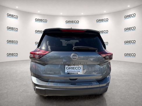 Used 2024 Nissan Rogue SV w/ SV Premium Package FWD image 6