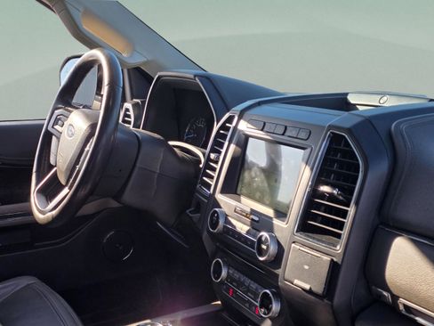 Used 2018 Ford Expedition Limited w/ Equipment Group 302A image 28
