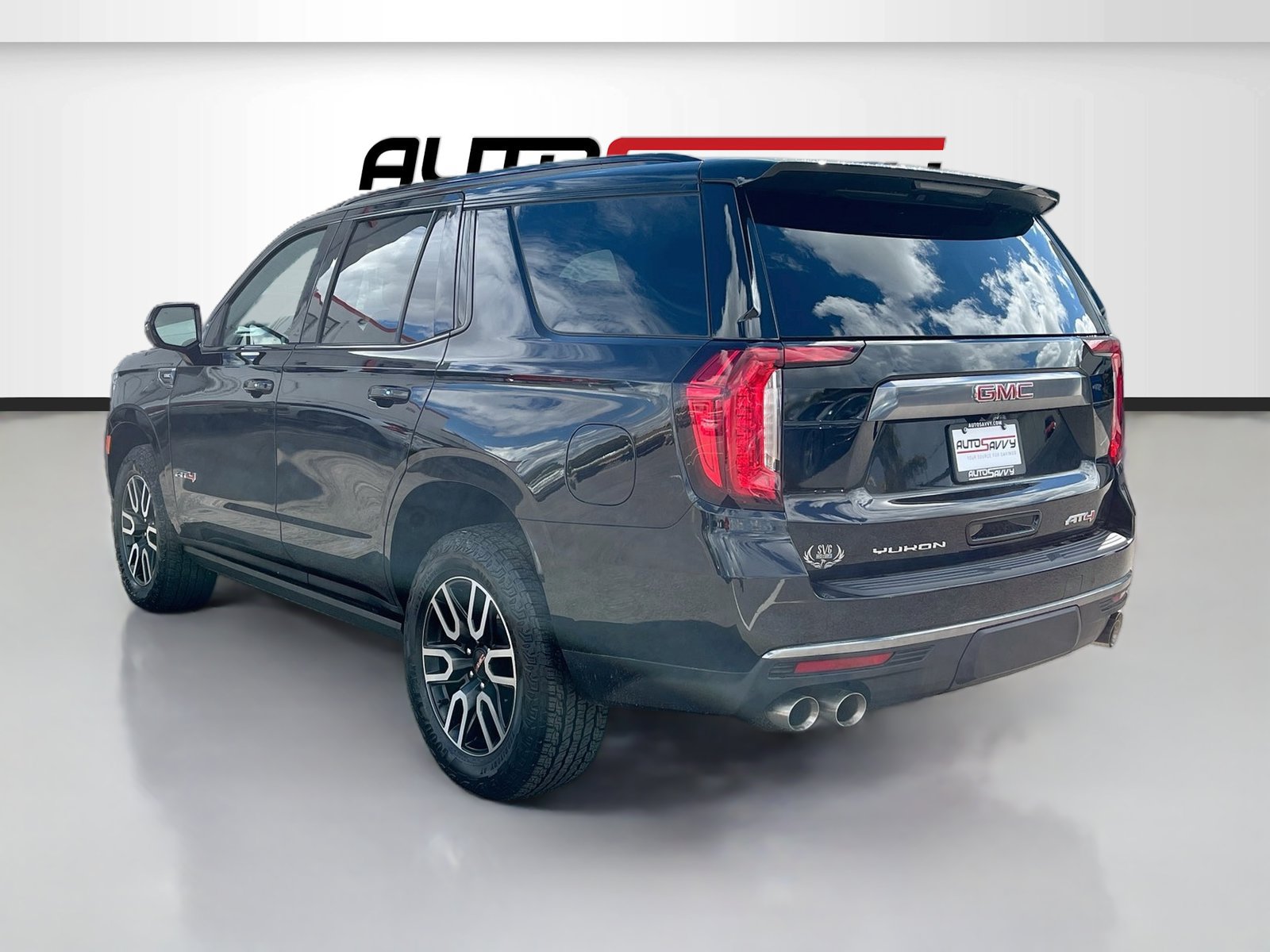 Used 2024 GMC Yukon AT4 AWD/4WD image 5
