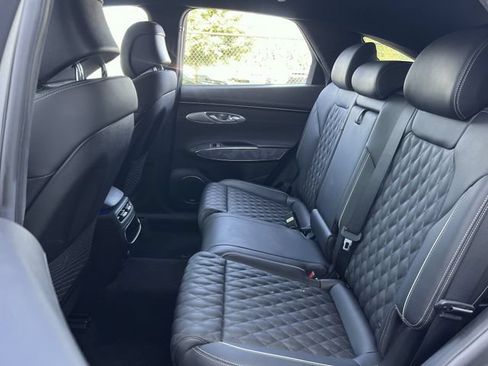 Used 2022 Genesis GV70 3.5T Sport w/ Sport Advanced Package AWD/4WD image 18