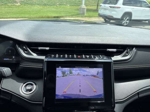 Certified 2025 Jeep Grand Cherokee Laredo X w/ Luxury Tech Group I RWD image 30