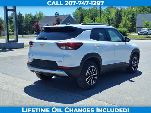 Used 2025 Chevrolet TrailBlazer LT AWD/4WD image 5
